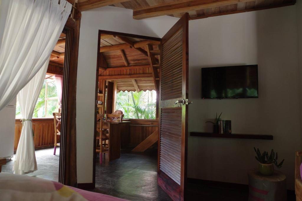 Griss Lodge & Spa Playa Santa Teresa (Puntarenas) Exterior foto